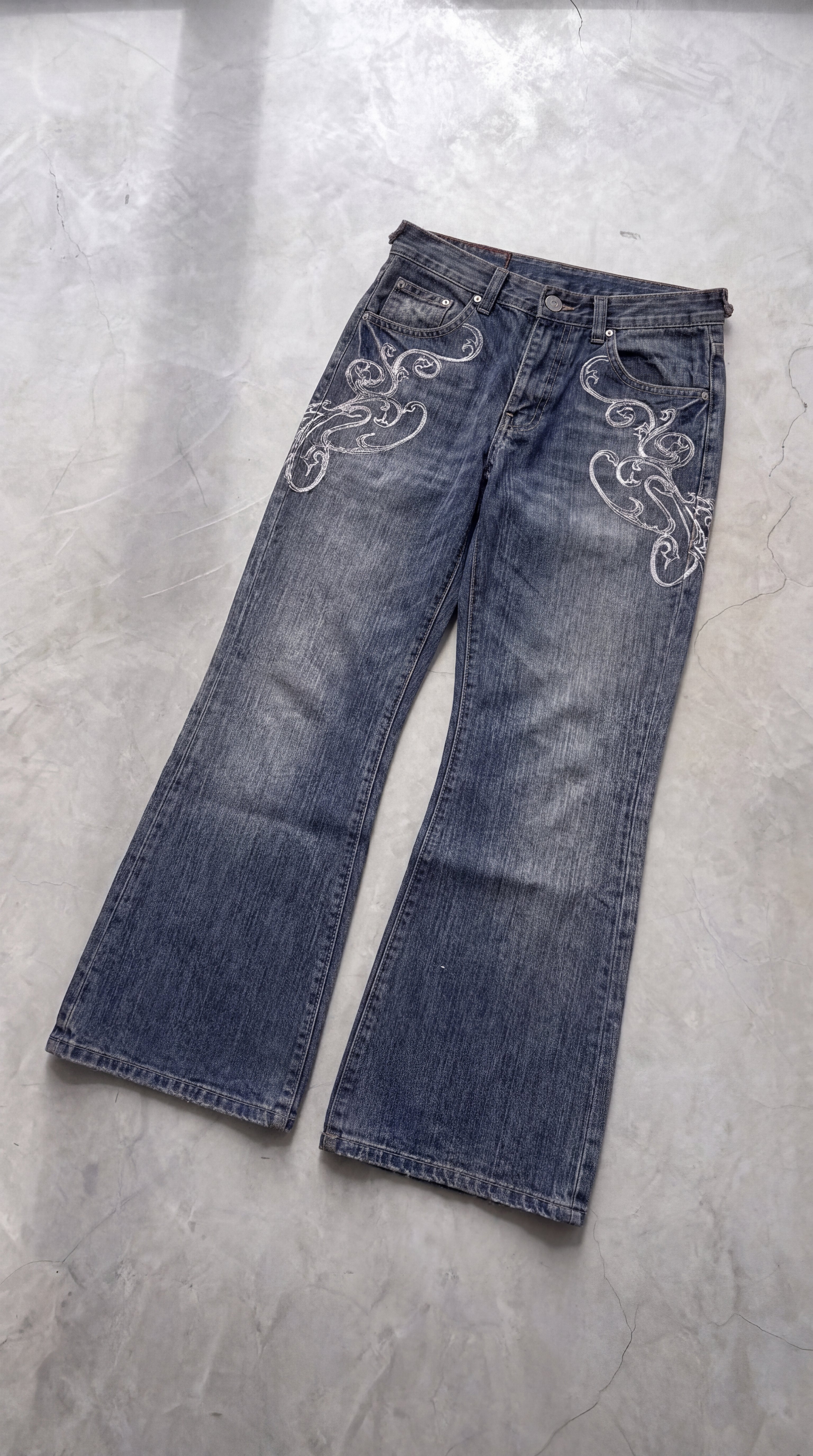 Acid Wash Bootcut Jeans · 14 oz Y2K Denim | ZYRO – Zyro